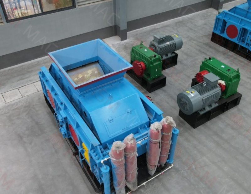 埋弧焊焊剂对辊破碎机