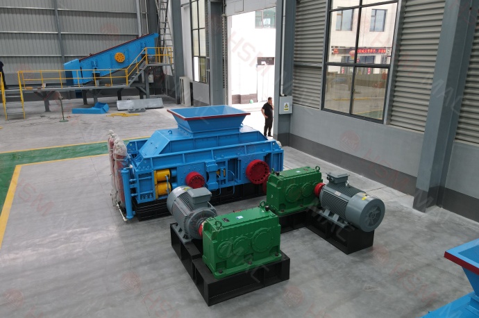 白云石制砂机